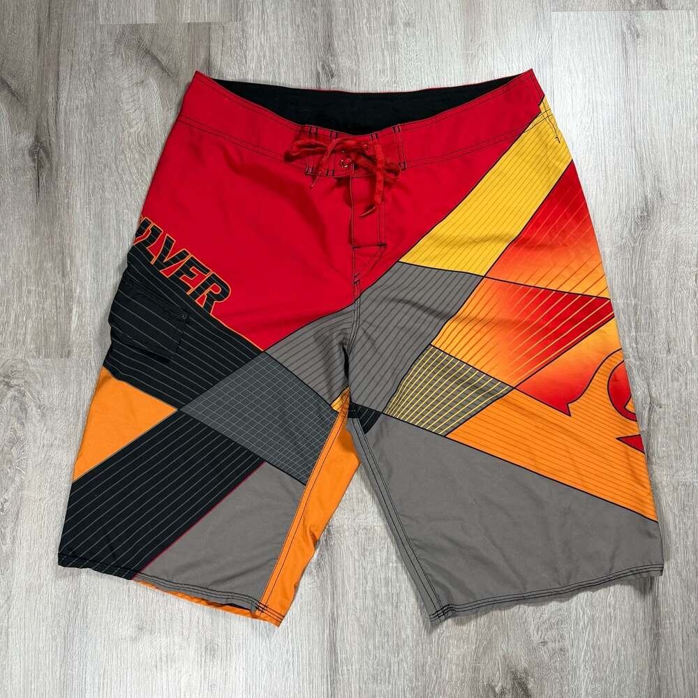 Quiksilver Men's Vintage Y2K Geometric Colorblock Surf Boardshorts Size 34 Surf